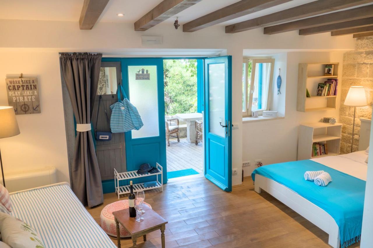 Eco Aparthotel The Dreamers'S Club Lumbarda Exterior foto